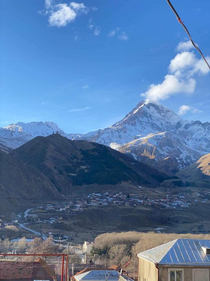 Golden Star Kazbegi Stepantsminda Exterior foto