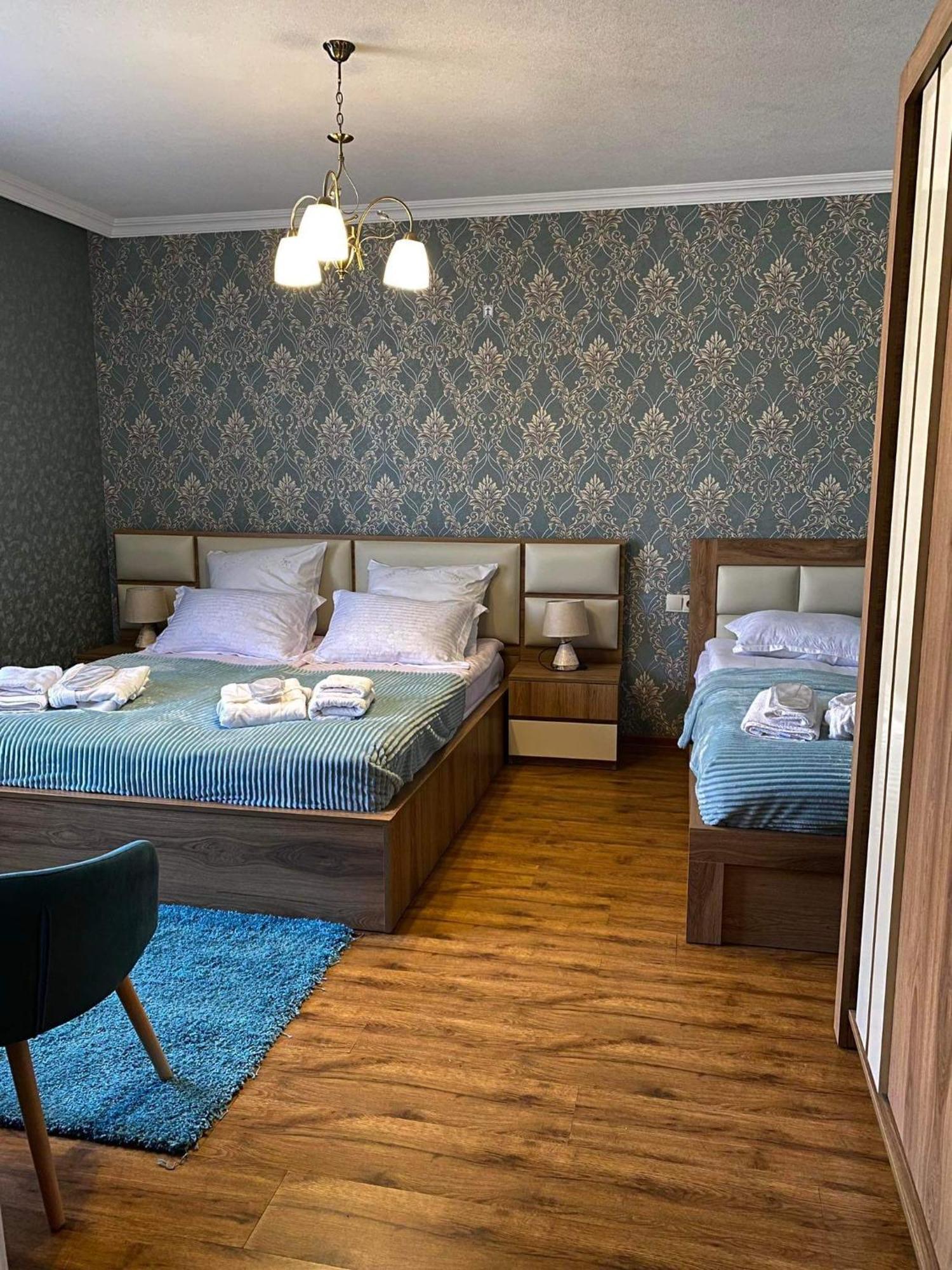 Golden Star Kazbegi Stepantsminda Quarto foto